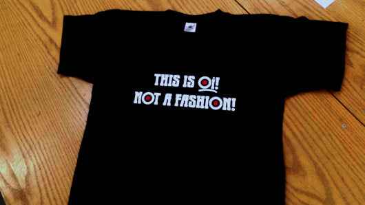 This is Oi! - Not A Fashion! T-Shirt (schwarz, S-5XL)