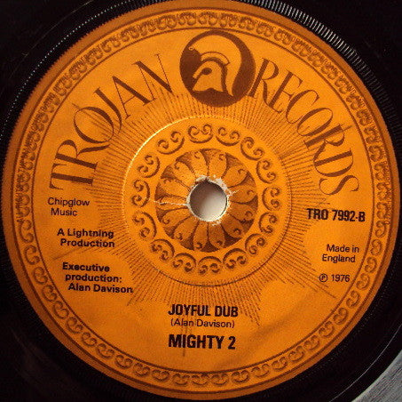 Bobbie Melody* : Jah Bring I Joy (7", Single, Sol)