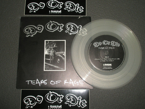 Do Or Die (3) : Tears Of Rage (7", Cle)
