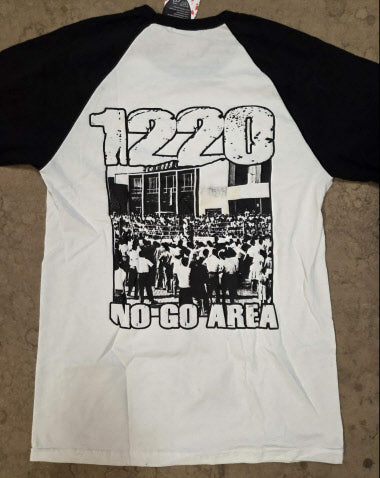 1220 No Go Area - Eisenhüttenstadt T-Shirt (S-M) Left Over!