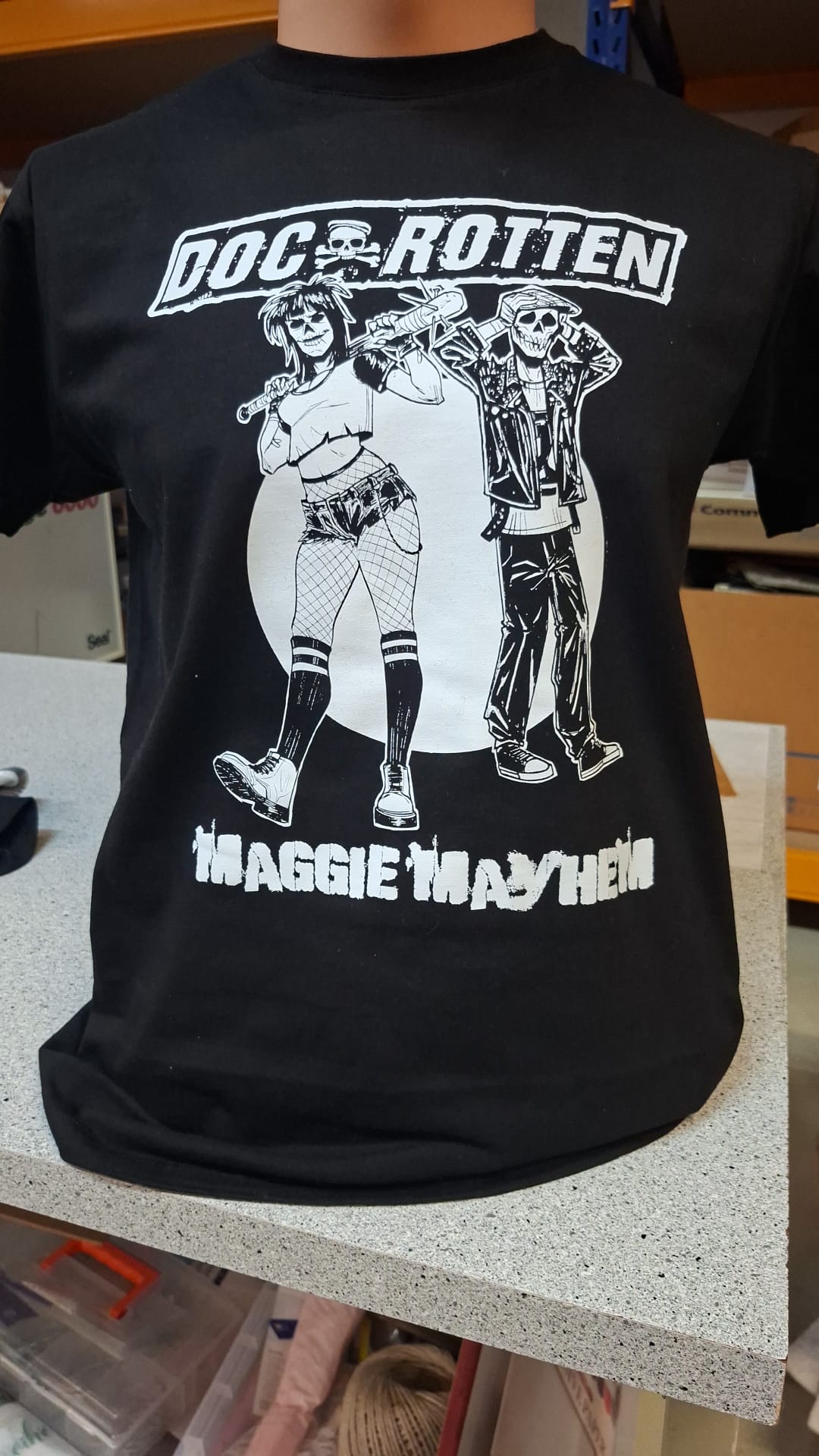 Doc Rotten - Maggie Mayhem T-Shirt (XS-5XL)